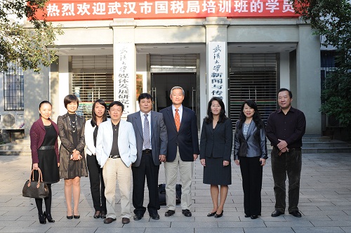美国天普大学副校长一行访问91直播
