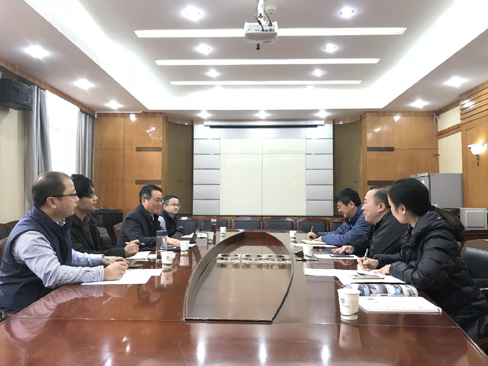 南京师范大学91直播
骆正林一行来院交流调研